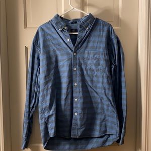 Men’s casual button up shirt